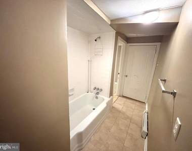 822 69th Avenue - Photo Thumbnail 10