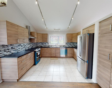 1280 Sunset Road - Photo Thumbnail 1