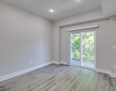 2019 N College Avenue - Photo Thumbnail 6