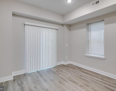 2019 N College Avenue - Photo Thumbnail 15