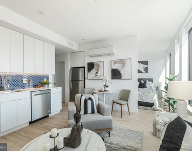 1131 N Front Street - Photo Thumbnail 1