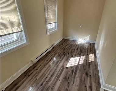 3328 N 17th Street - Photo Thumbnail 1