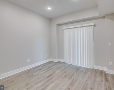 2017 N College Avenue - Photo Thumbnail 14