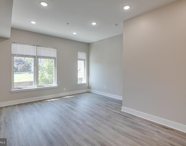 2017 N College Avenue - Photo Thumbnail 9