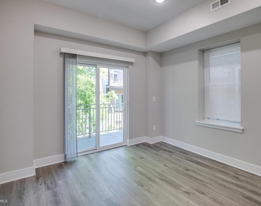 2017 N College Avenue - Photo Thumbnail 10