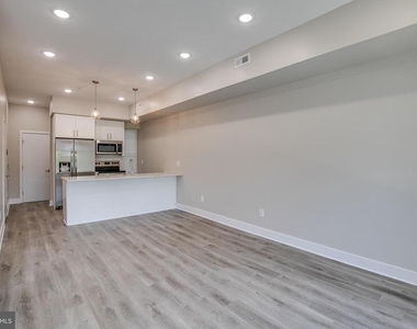 2017 N College Avenue - Photo Thumbnail 12