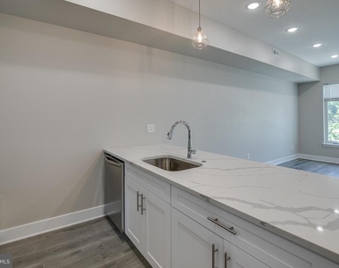 2017 N College Avenue - Photo Thumbnail 5