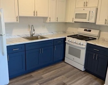 9813 Wistaria Street - Photo Thumbnail 1