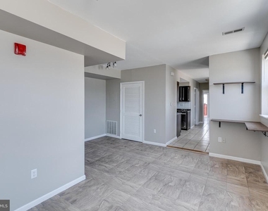 6602 Ridge Avenue - Photo Thumbnail 6