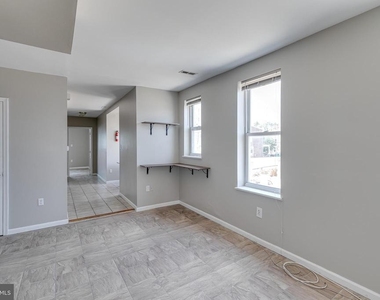 6602 Ridge Avenue - Photo Thumbnail 7