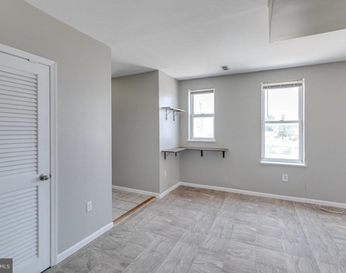 6602 Ridge Avenue - Photo Thumbnail 2