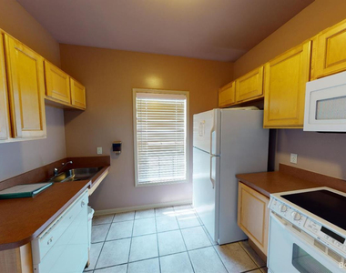 2970 Barclay Way - Photo Thumbnail 33
