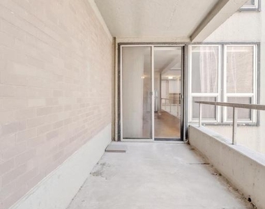 224 W Rittenhouse Square - Photo Thumbnail 10