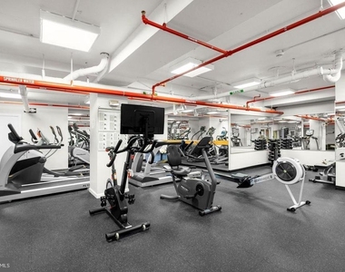 224 W Rittenhouse Square - Photo Thumbnail 24