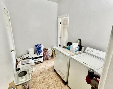127 W Rittenhouse Street - Photo Thumbnail 7
