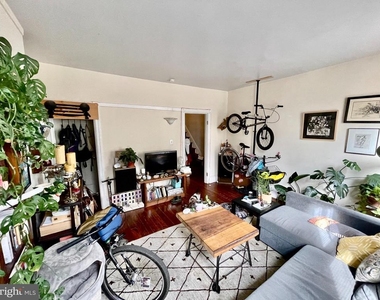 127 W Rittenhouse Street - Photo Thumbnail 2