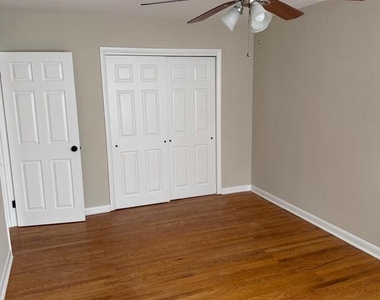 8125 Ryers Avenue - Photo Thumbnail 4