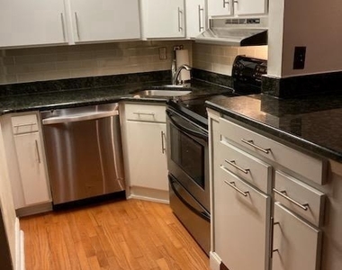 1010 Race Street - Photo Thumbnail 8