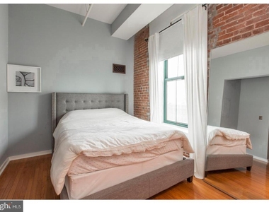 1010 Race Street - Photo Thumbnail 12