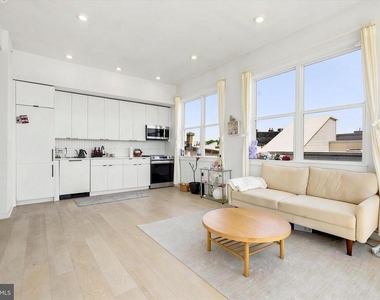 2525 Frankford Avenue - Photo Thumbnail 6