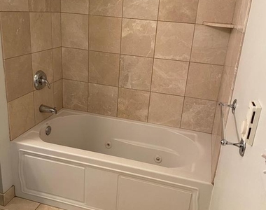 901 N Penn Street - Photo Thumbnail 7