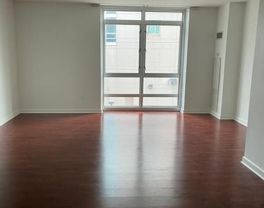 901 N Penn Street - Photo Thumbnail 2