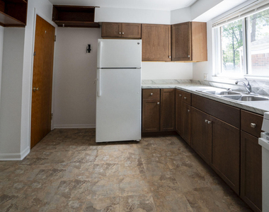 2631 Woodside Street - Photo Thumbnail 4