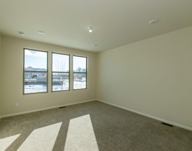 723 W Spaniel Drive - Photo Thumbnail 13
