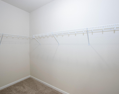 723 W Spaniel Drive - Photo Thumbnail 17