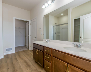 723 W Spaniel Drive - Photo Thumbnail 15