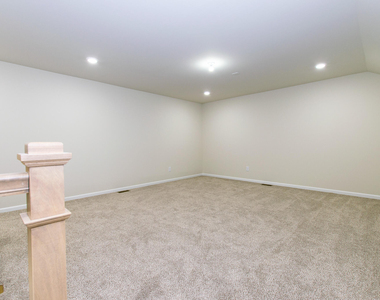 723 W Spaniel Drive - Photo Thumbnail 30