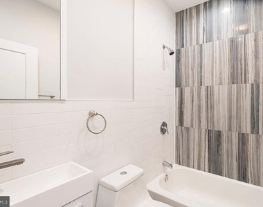 2808 W Oxford Street - Photo Thumbnail 12