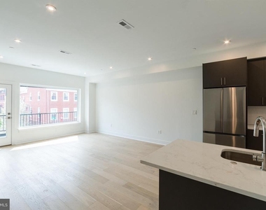 125 South Street - Photo Thumbnail 2
