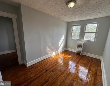 4341 N Fairhill Street - Photo Thumbnail 3