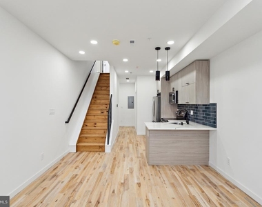 5937 Osage Avenue - Photo Thumbnail 8