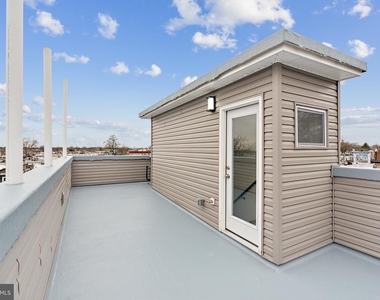 5937 Osage Avenue - Photo Thumbnail 5
