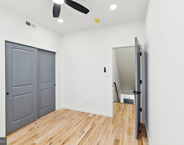 5937 Osage Avenue - Photo Thumbnail 15