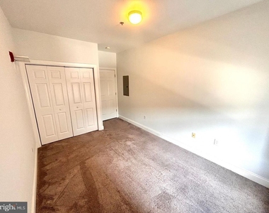 221 Race Street - Photo Thumbnail 10
