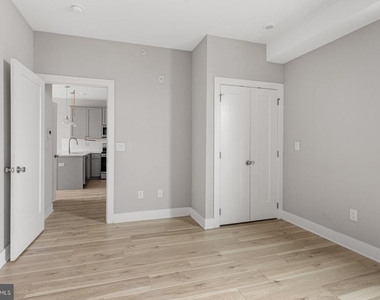 5230 Walnut Street - Photo Thumbnail 11