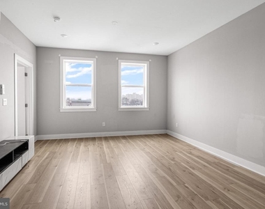 5230 Walnut Street - Photo Thumbnail 4