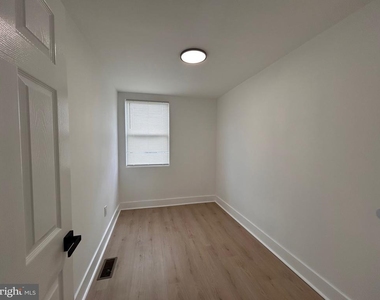 8033 Williams Avenue - Photo Thumbnail 17
