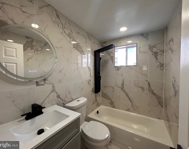 8033 Williams Avenue - Photo Thumbnail 9