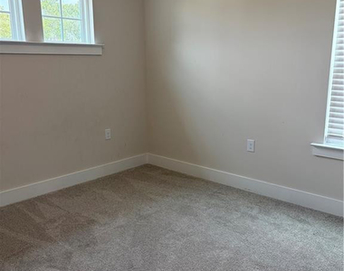 706 Barbour Farm Lane - Photo Thumbnail 14
