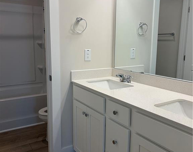 706 Barbour Farm Lane - Photo Thumbnail 13