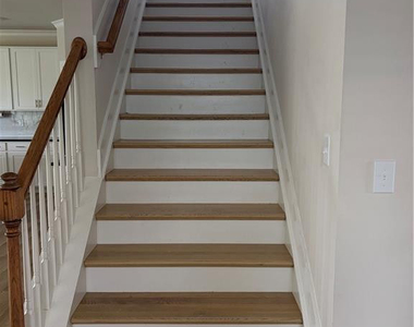 706 Barbour Farm Lane - Photo Thumbnail 8