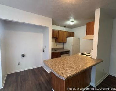 6400 Starbrook Drive - Photo Thumbnail 3