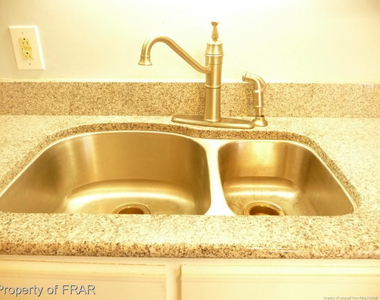 1191 Helmsley Drive - Photo Thumbnail 6