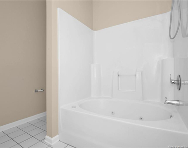 3119 Wisteria Lane - Photo Thumbnail 18
