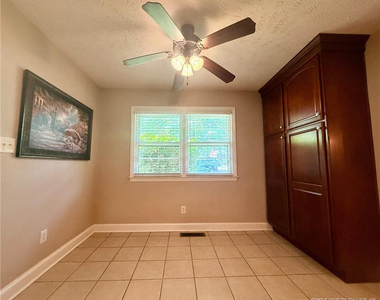 1914 Cherokee Drive - Photo Thumbnail 5
