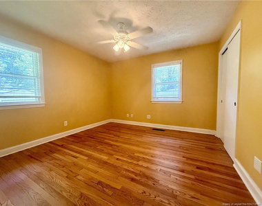 1914 Cherokee Drive - Photo Thumbnail 14